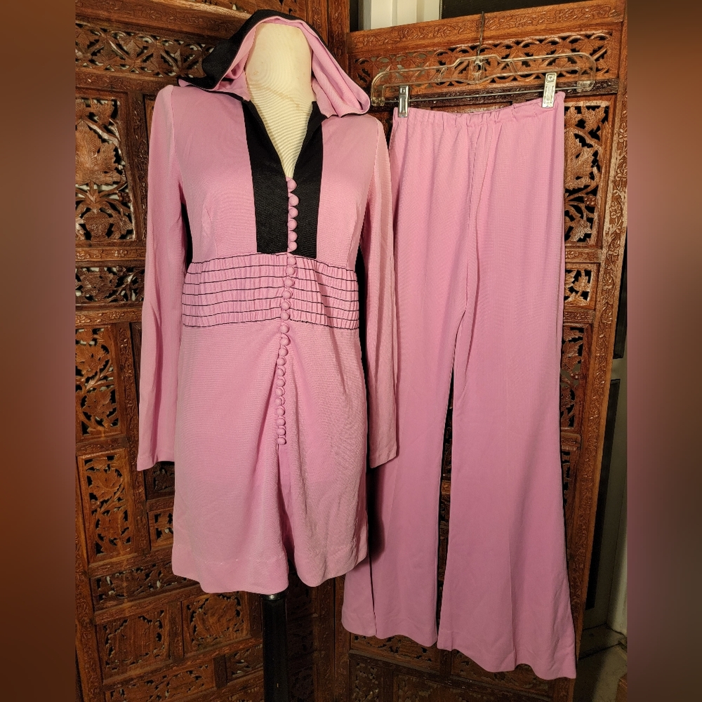 Vintage Orchid Pink and Black New Dimension Knit Hooded Pantsuit